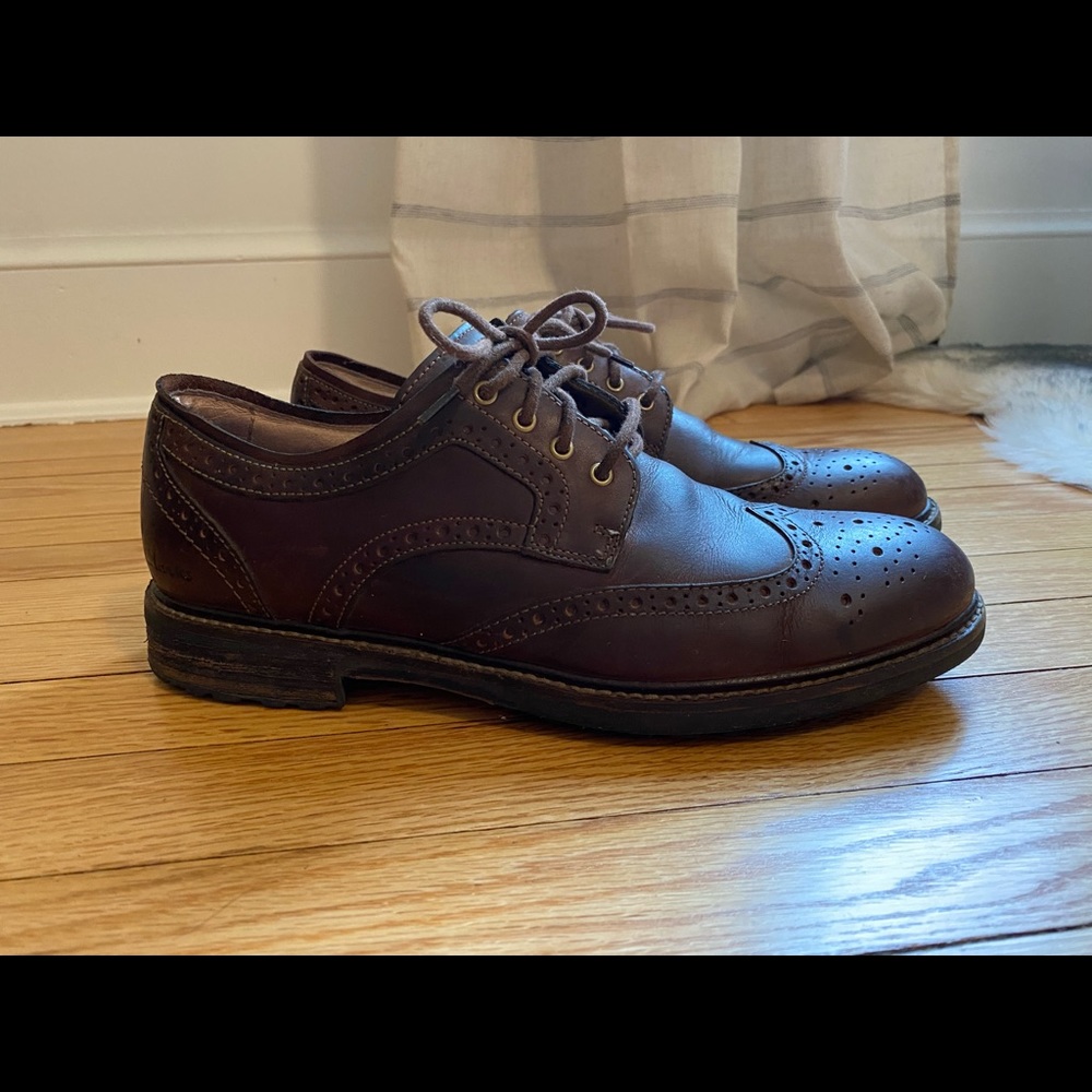 Clarks Brown Leather Wingtip Oxfords | Size 9.5